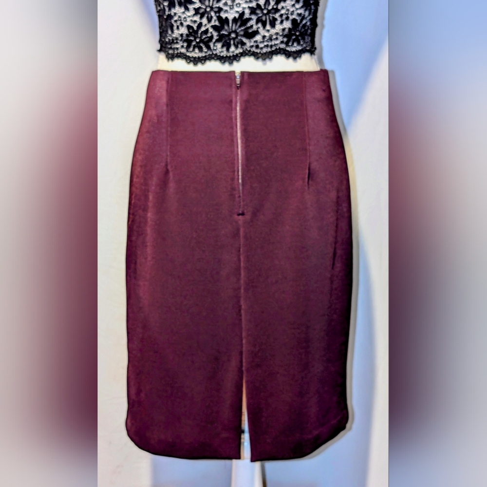 Women's Jessica Howard 2 pc skirt and jacket suit. Burgundy. Sz. 10. Like New - Picture 7 of 8